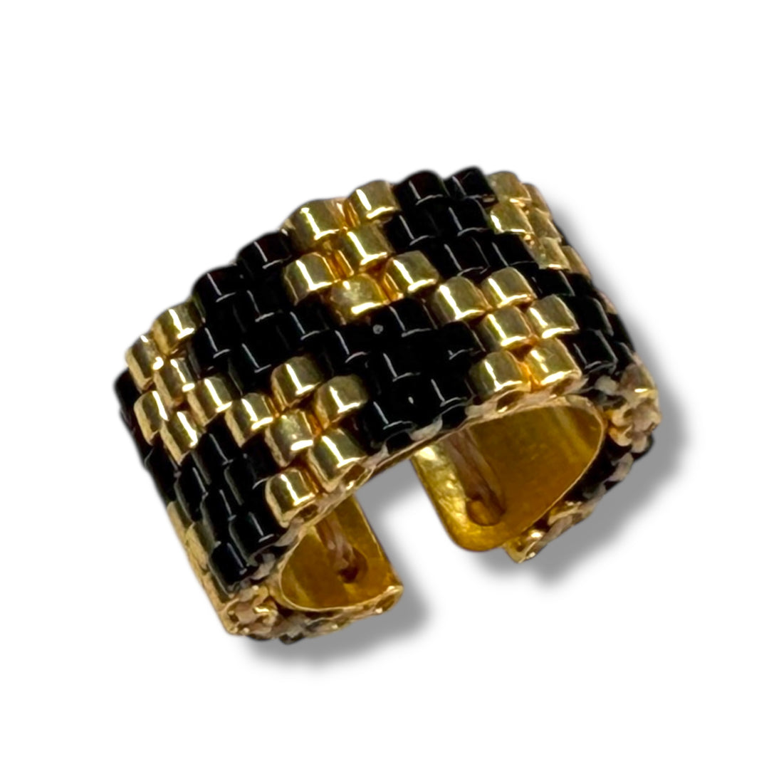 Earcuff negro dorado