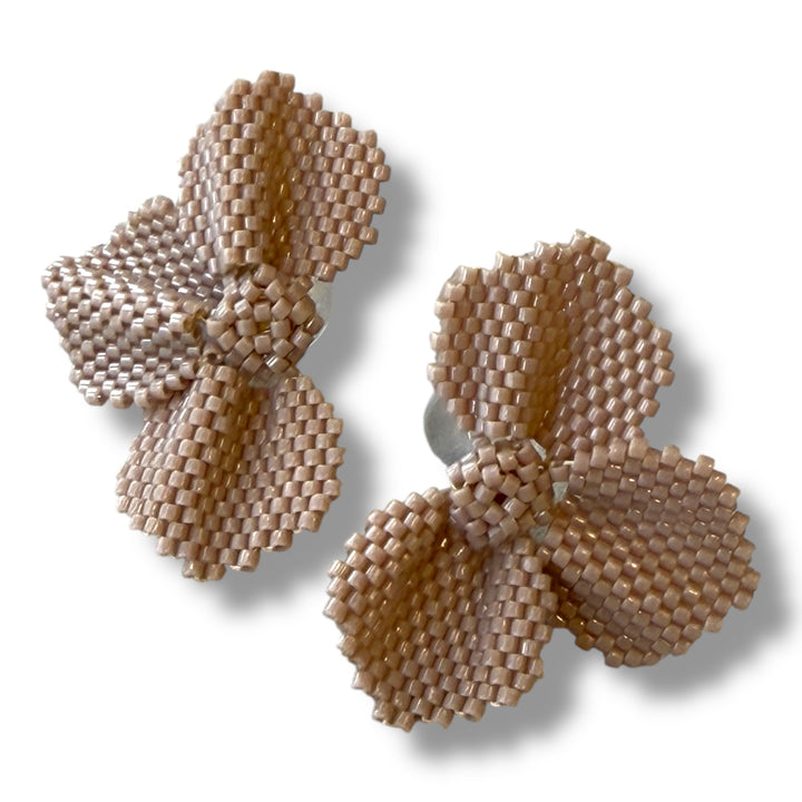 Aretes medias amapolas