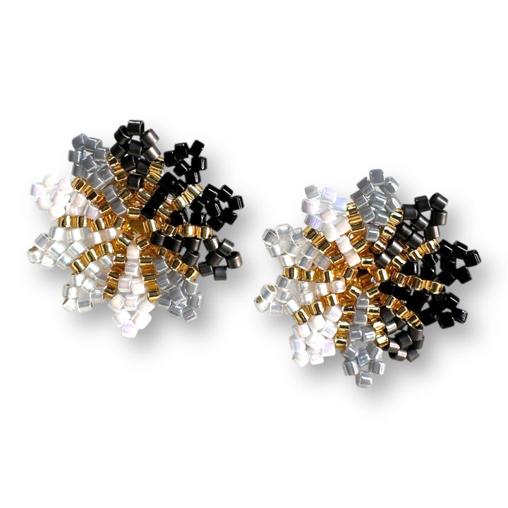 Aretes mini flor de loto