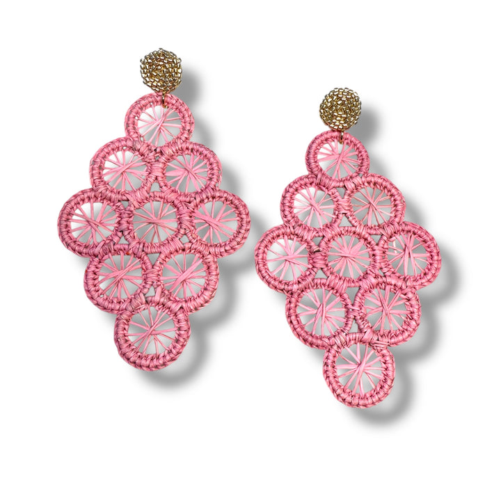 Aretes Mompox en palma de Iraca