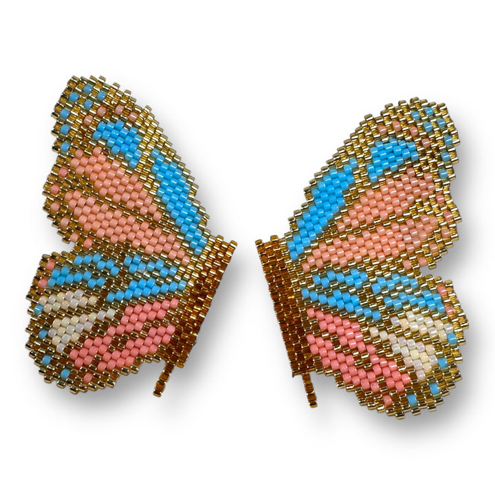 Aretes medias mariposas