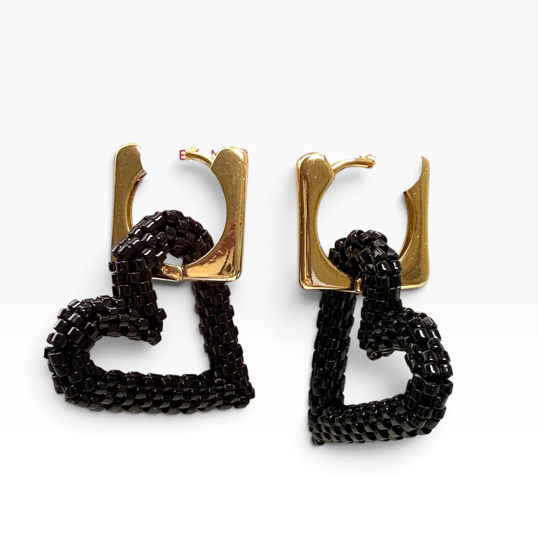 Aretes hoops de corazón