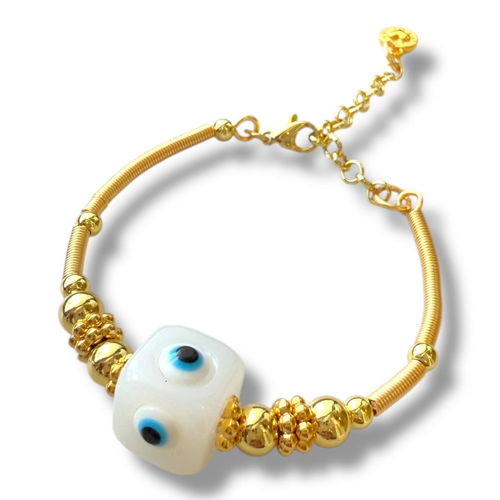Pulsera ojo turco en alambrismo