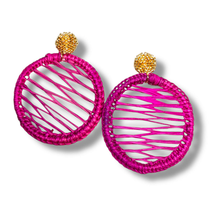 Aretes Maya en palma de Iraca