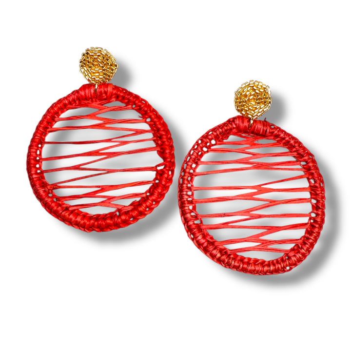 Aretes Maya en palma de Iraca