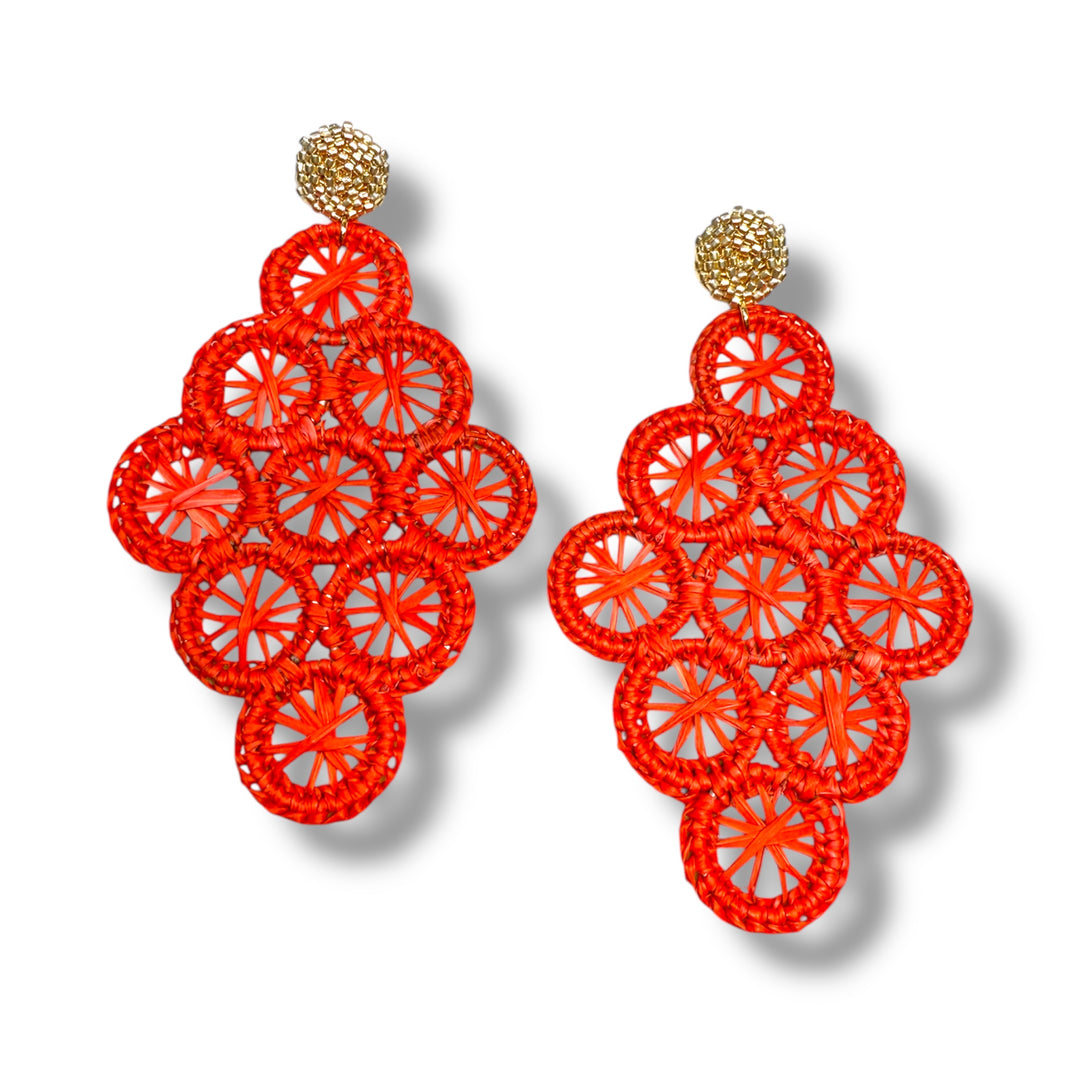 Aretes Mompox en palma de Iraca