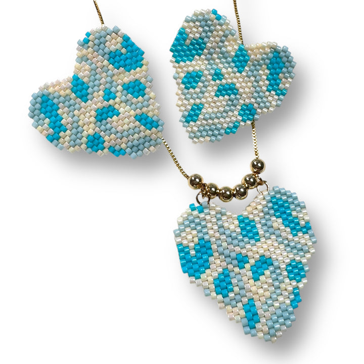 Aretes y cadena corazones Delft