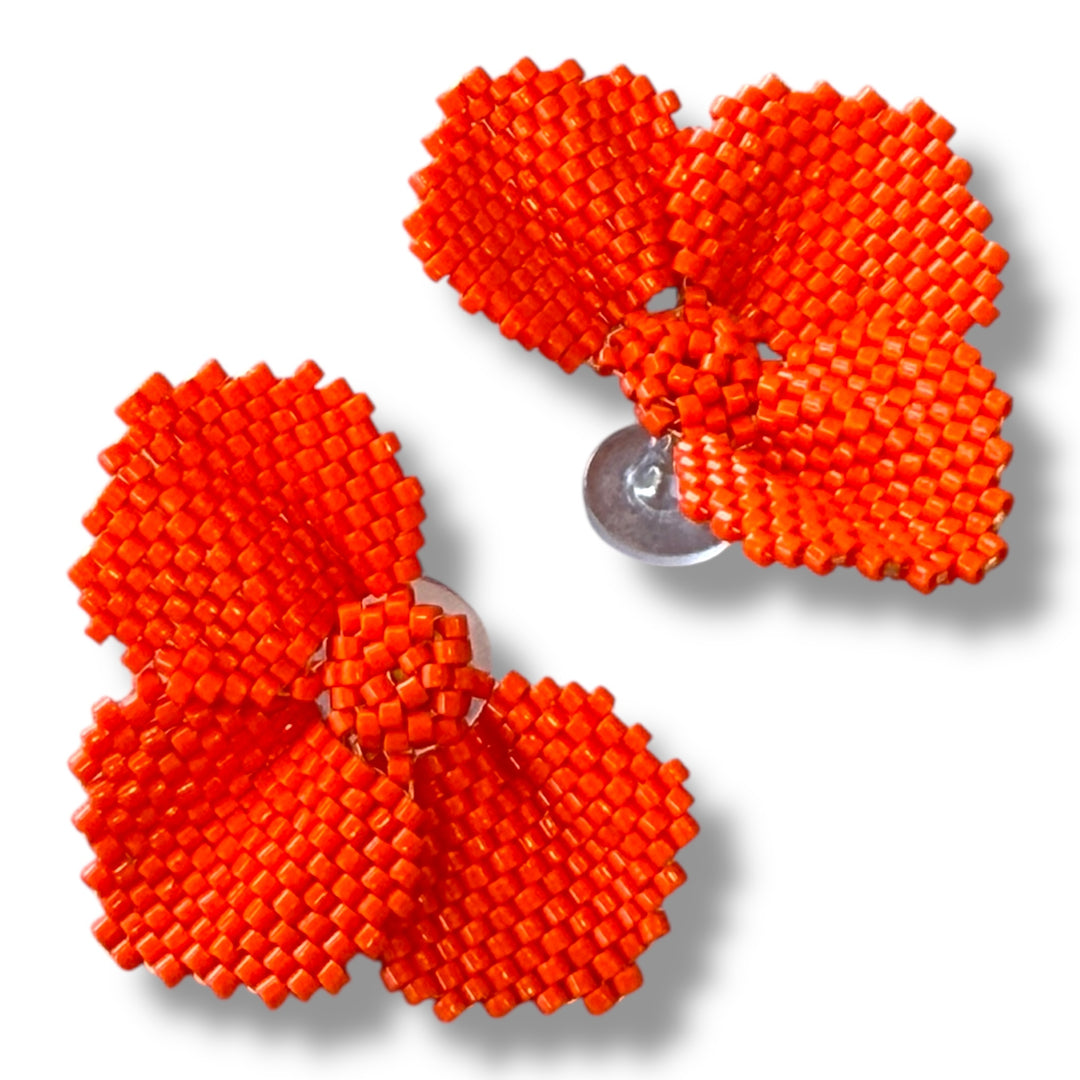 Aretes medias amapolas
