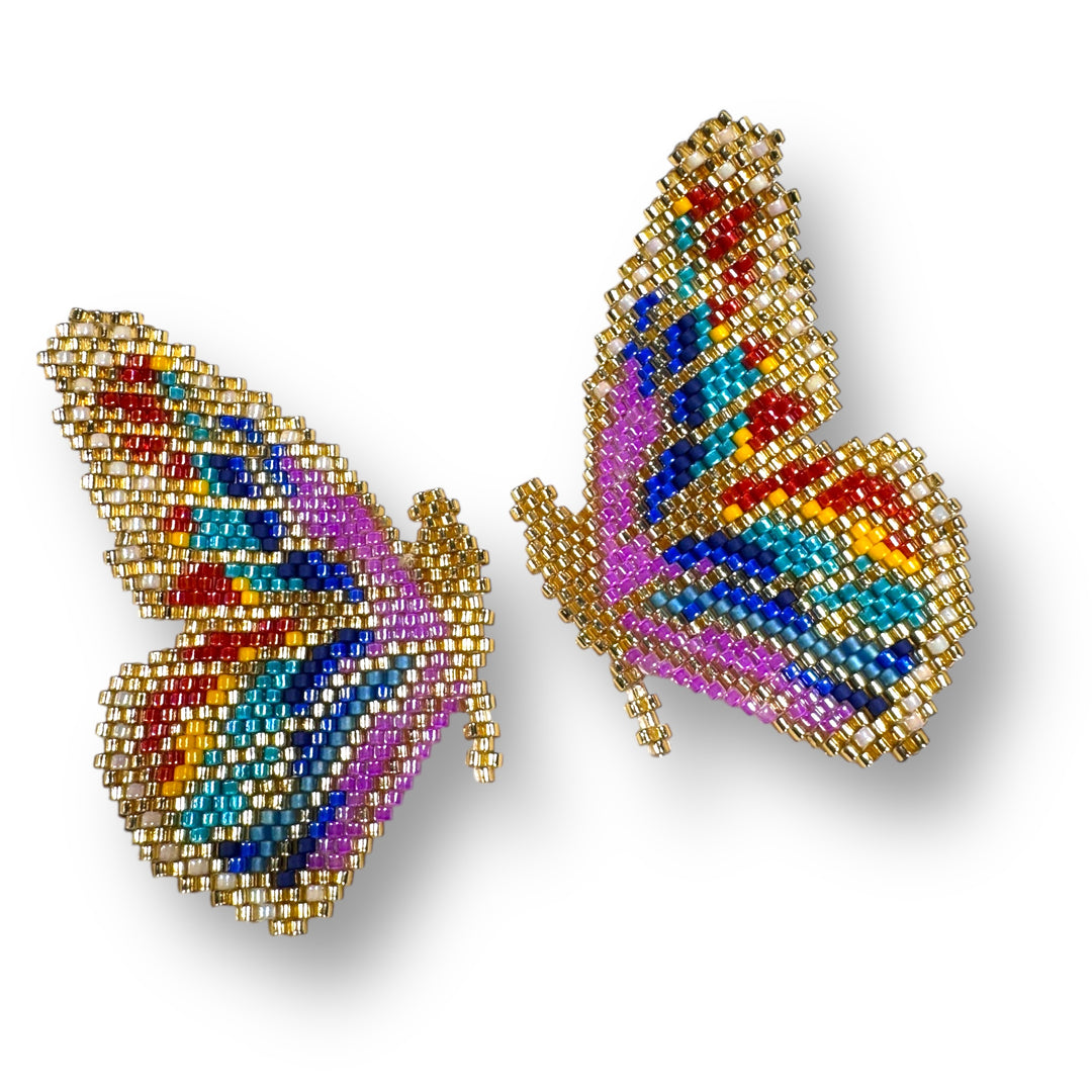 Aretes medias mariposas