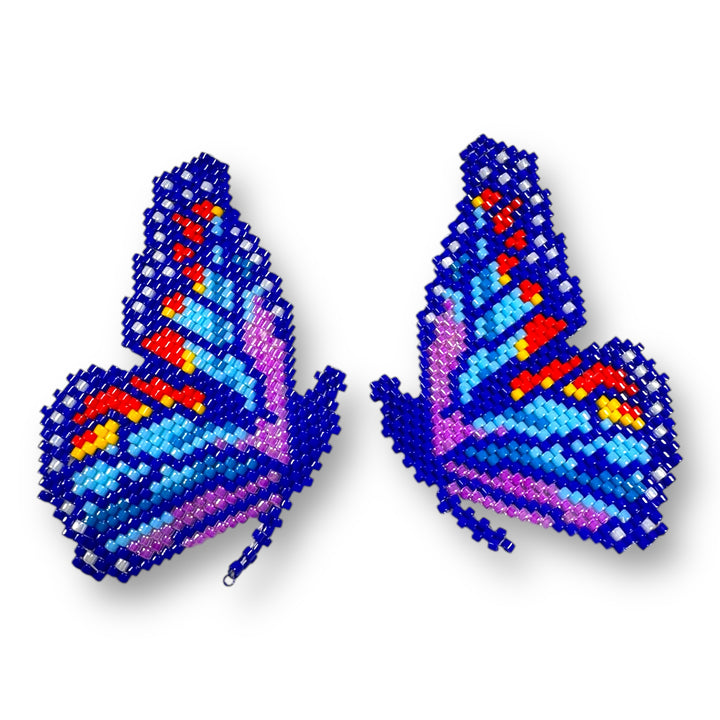 Aretes medias mariposas