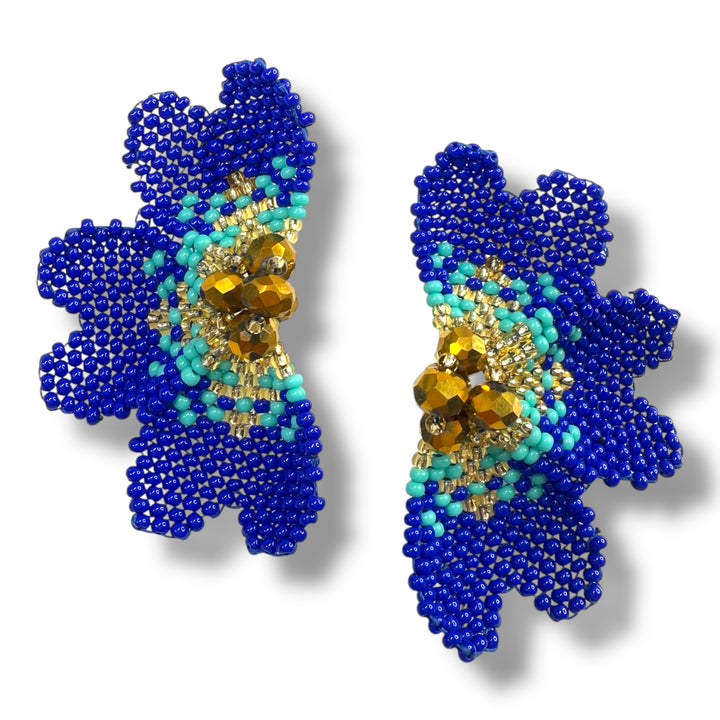 Aretes medios lirios