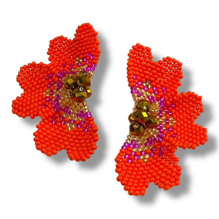 Aretes medios lirios