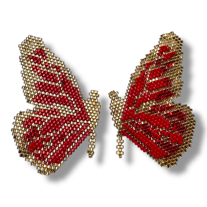 Aretes medias mariposas