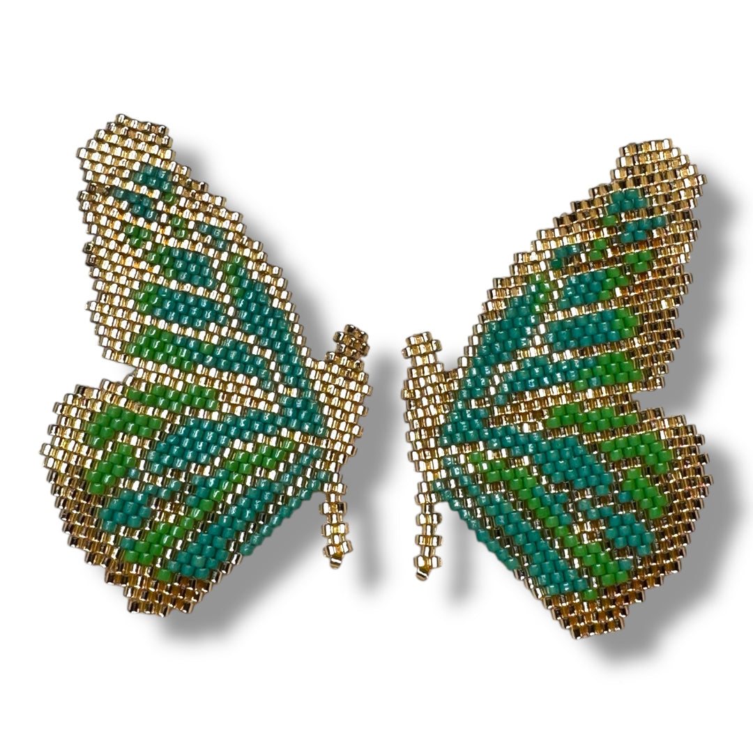 Aretes medias mariposas