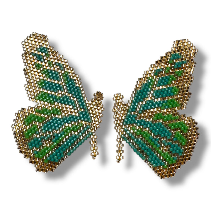 Aretes medias mariposas